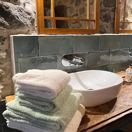 Casa De Piedra Siglo Xviii Apartment Badain