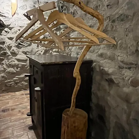 Casa De Piedra Siglo Xviii *