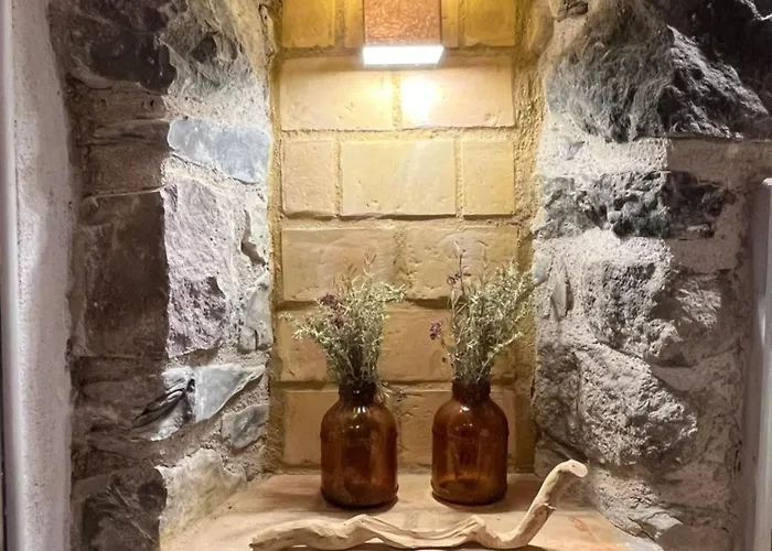 Casa De Piedra Siglo Xviii