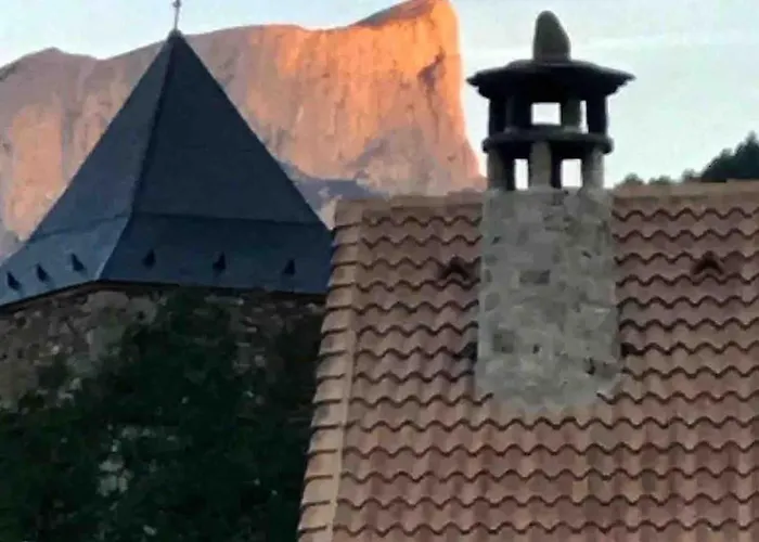 Casa De Piedra Siglo Xviii Apartment Badain