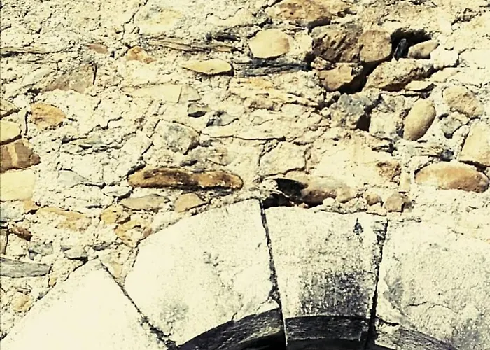 Casa De Piedra Siglo Xviii